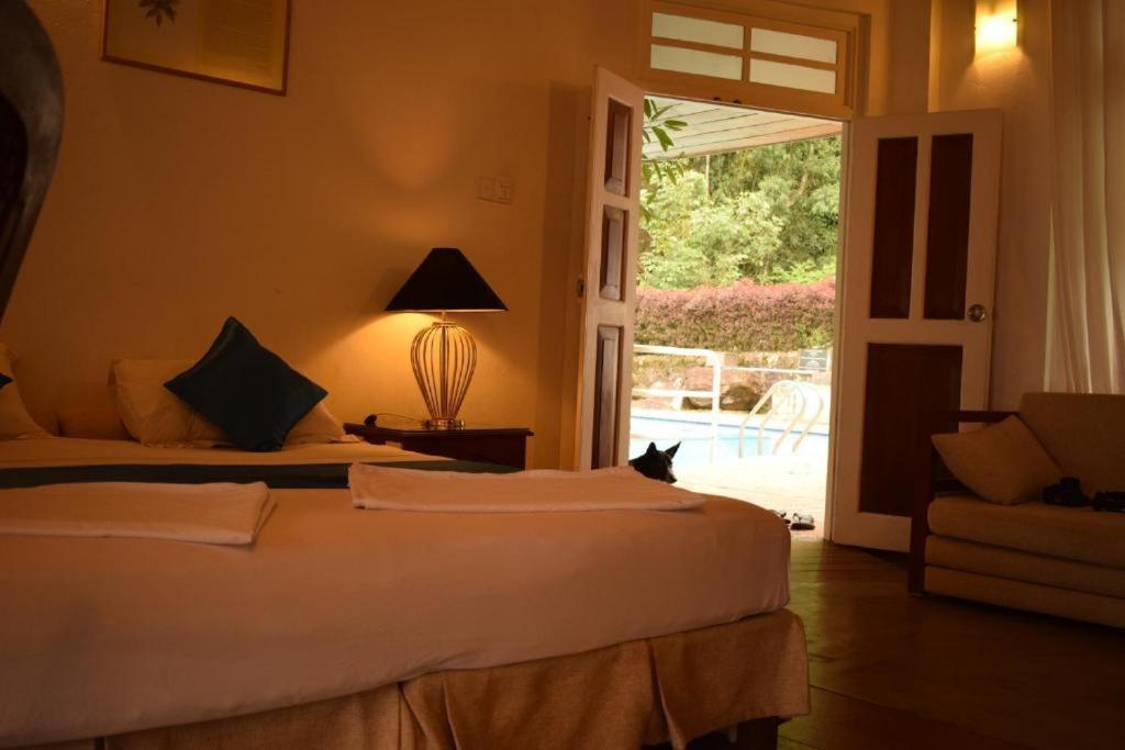 Forest Edge Hotel Ginigathena 外观 照片
